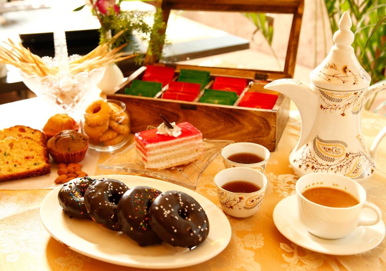 M B Greens Clarks Inn Moradabad Ngoại thất bức ảnh