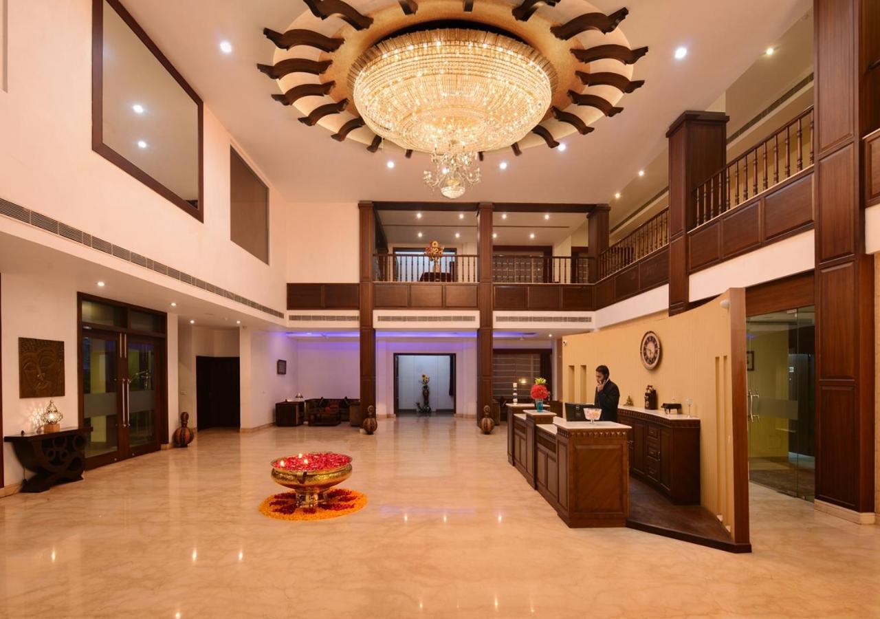 M B Greens Clarks Inn Moradabad Ngoại thất bức ảnh