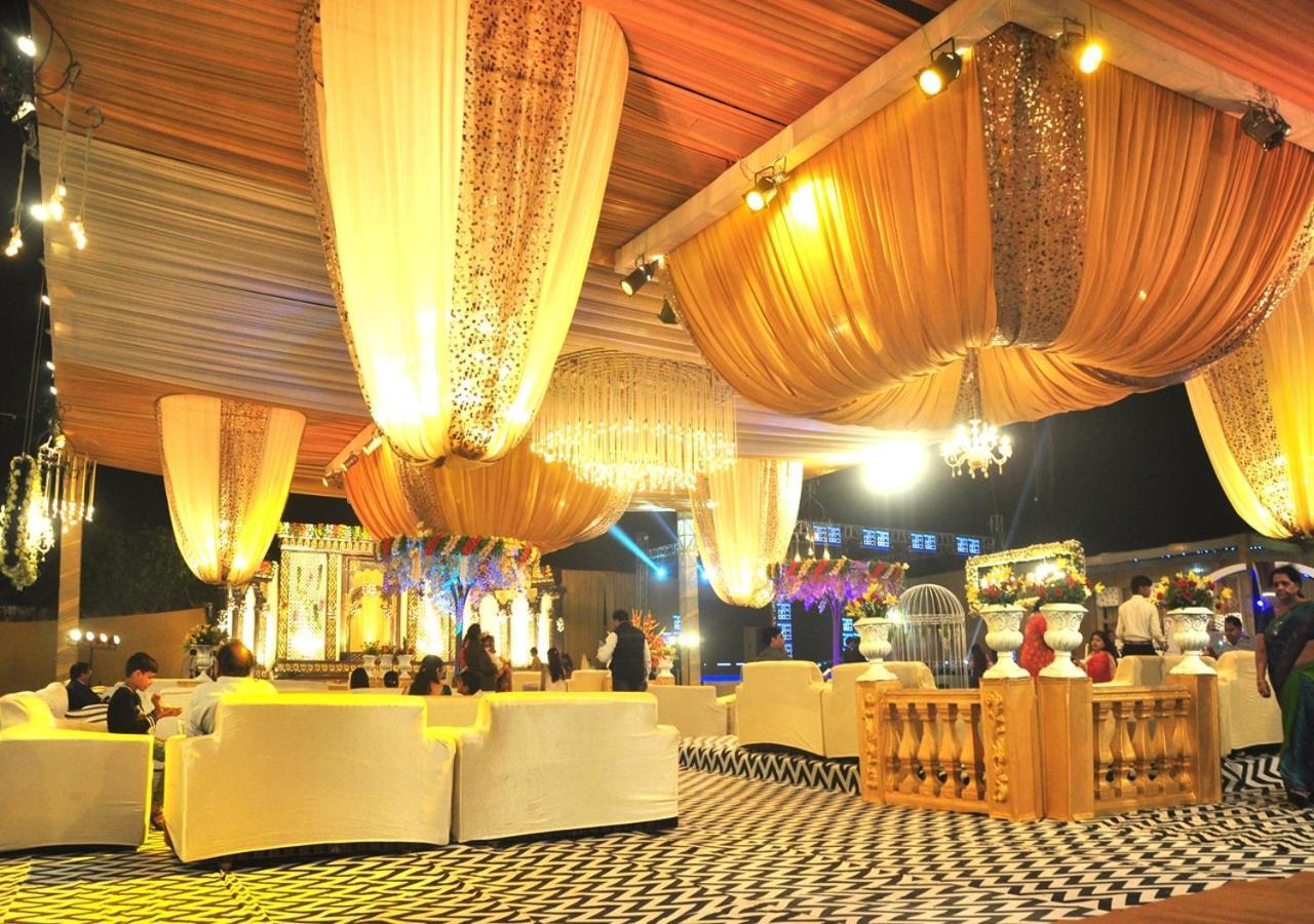 M B Greens Clarks Inn Moradabad Ngoại thất bức ảnh